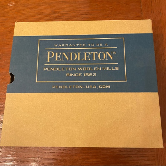 Pendleton Chelsea Ladies' Lined Faux Fur Black Rainboot. Size 8 - Picture 7 of 9